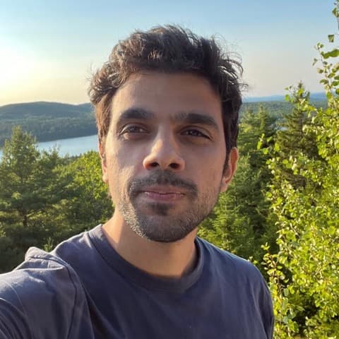 Arun, founder of Fyllyo